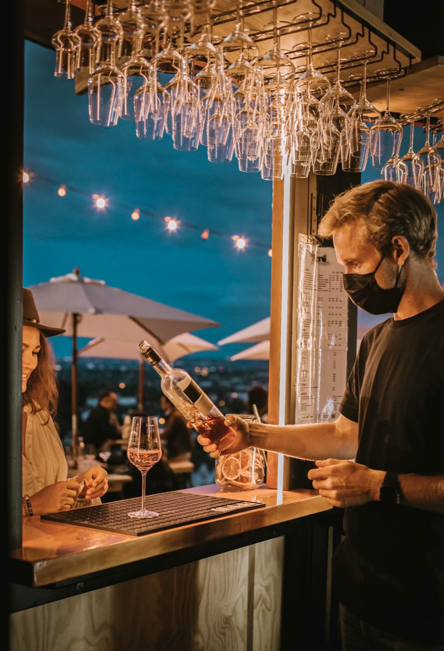 {nbase:fileProperty(propertyName: 'alternative', falId: {item})}