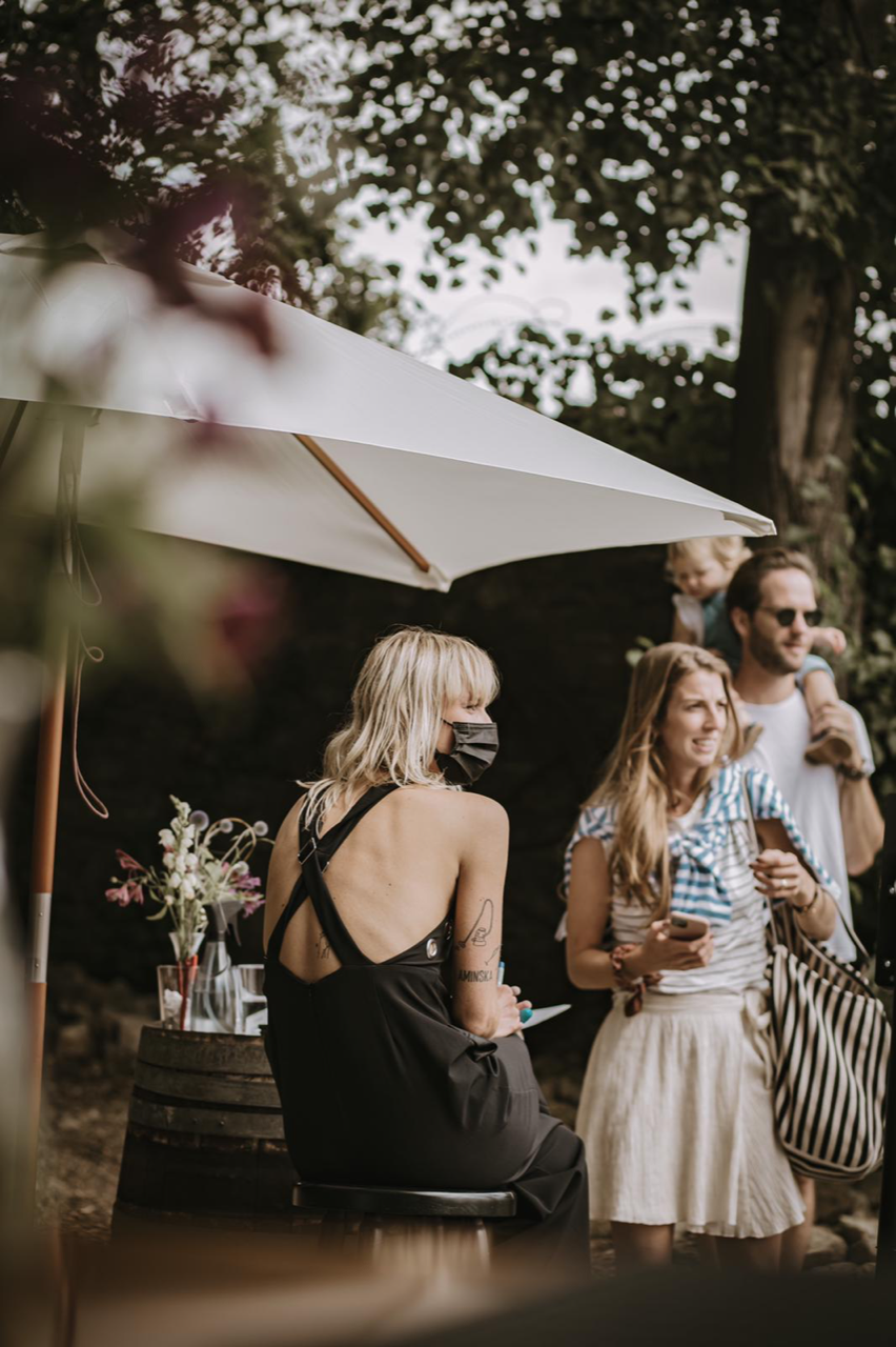 {nbase:fileProperty(propertyName: 'alternative', falId: {item})}