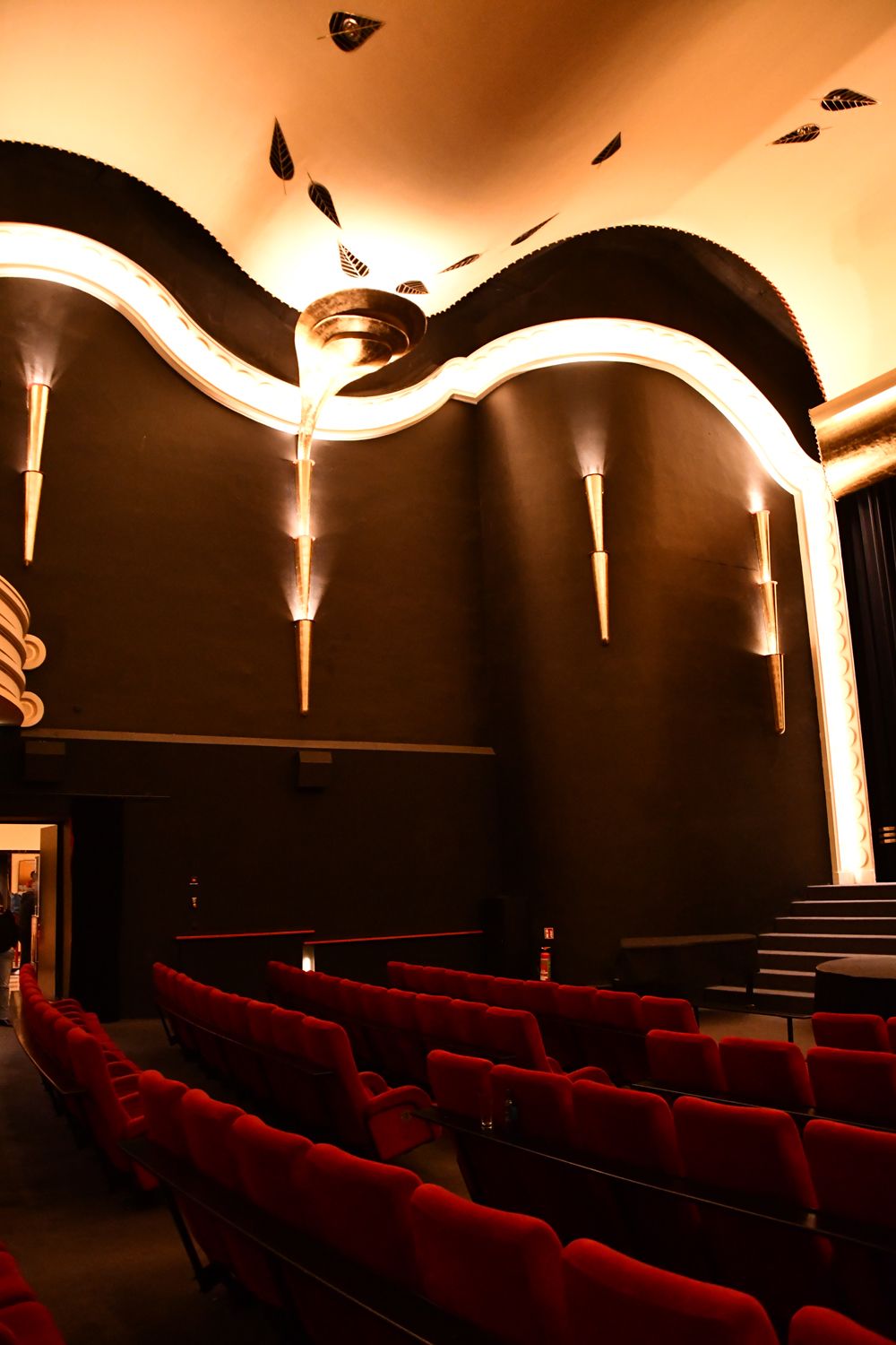 {nbase:fileProperty(propertyName: 'alternative', falId: {item})}