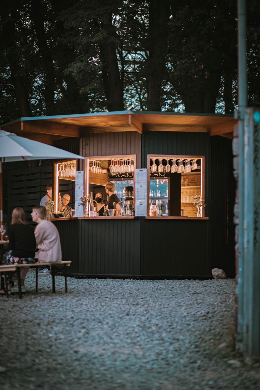 {nbase:fileProperty(propertyName: 'alternative', falId: {item})}