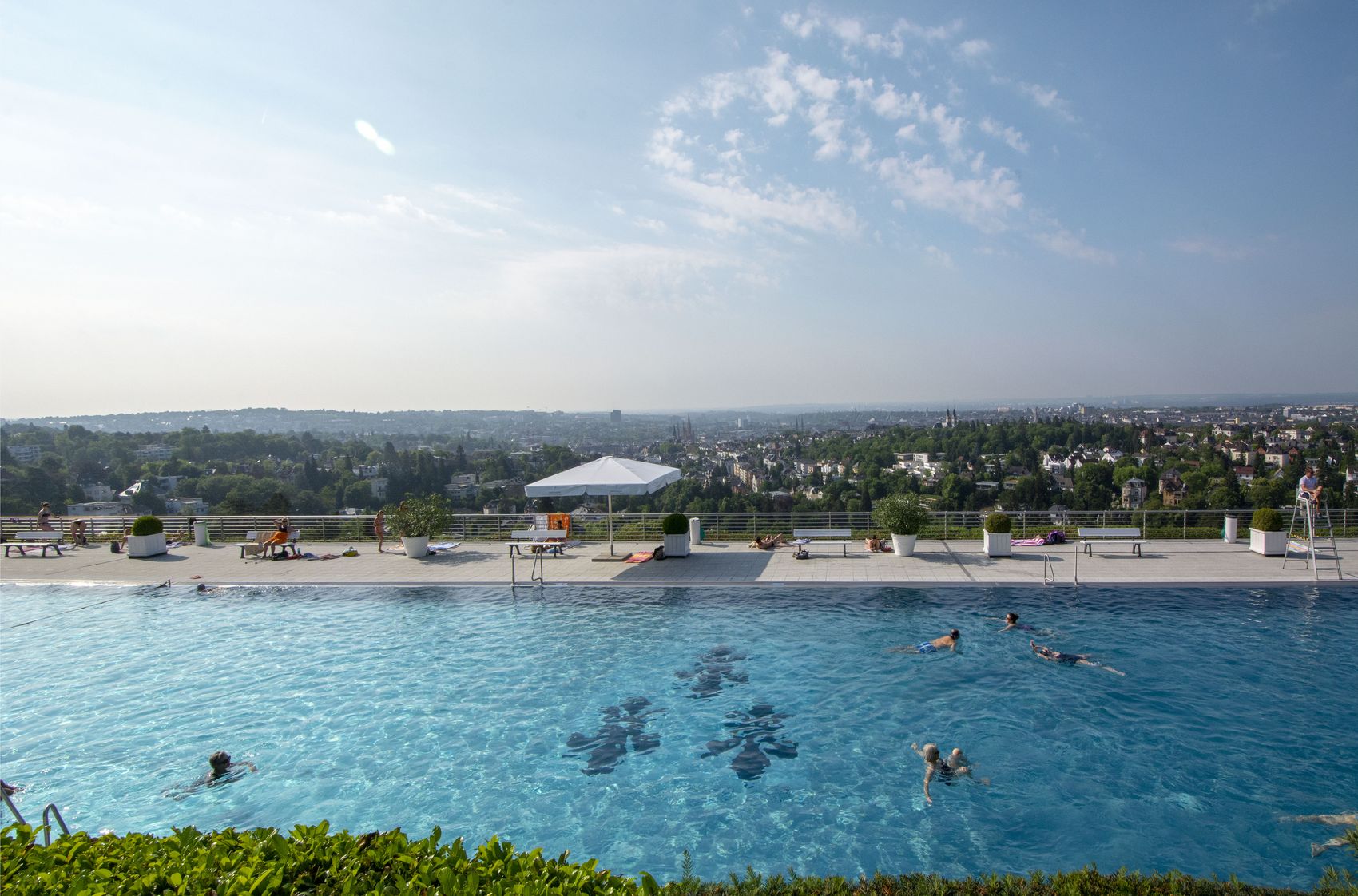 {nbase:fileProperty(propertyName: 'alternative', falId: {item})}